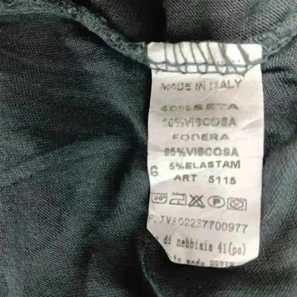 Made In Italy Viscose sheir blouse. Ladies size L - Picture 5 of 5